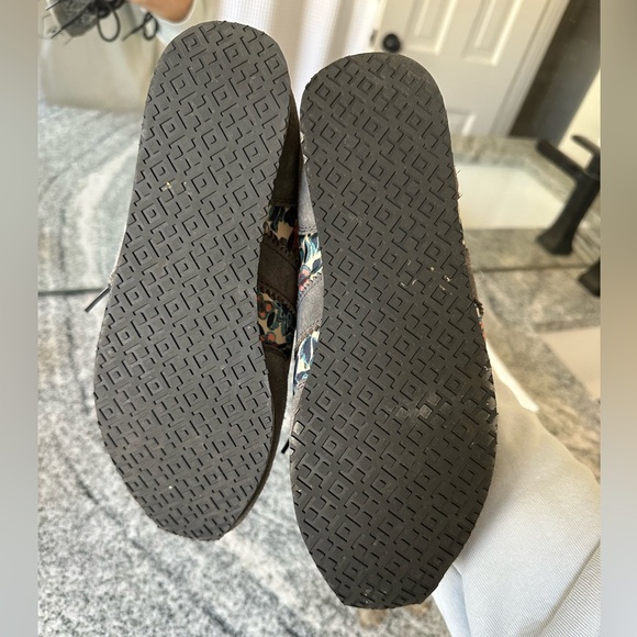 tory burch tennis shoes - Picture 5 of 5